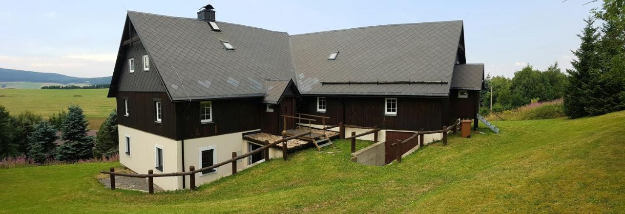 Chaloupka Slamenka Loucná pod Klínovcem Exterior foto