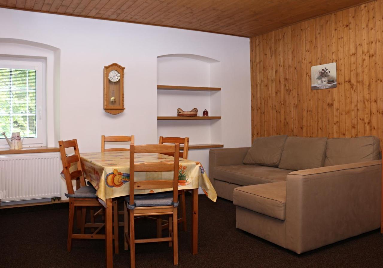 Chaloupka Slamenka Loucná pod Klínovcem Exterior foto